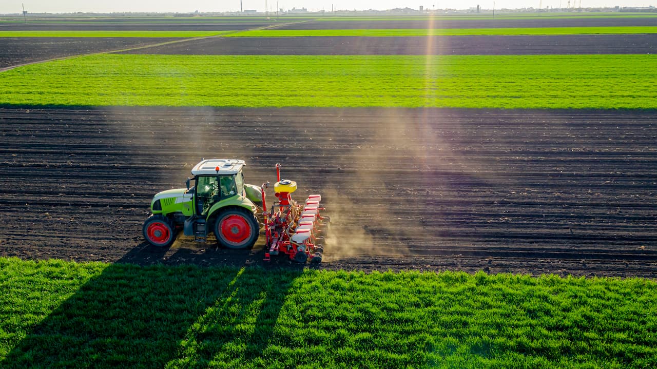 Agriculture & Natural Resources